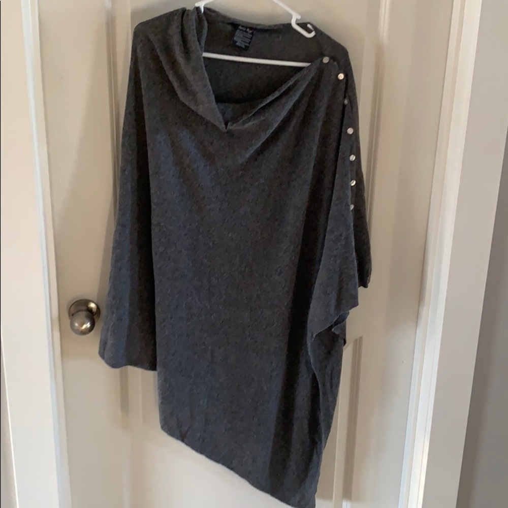 Grey poncho style sweater with pearl buttons